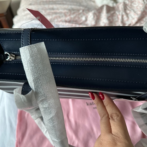 Kate Spade Janie Medium Tote – NWT - Picture 4 of 10